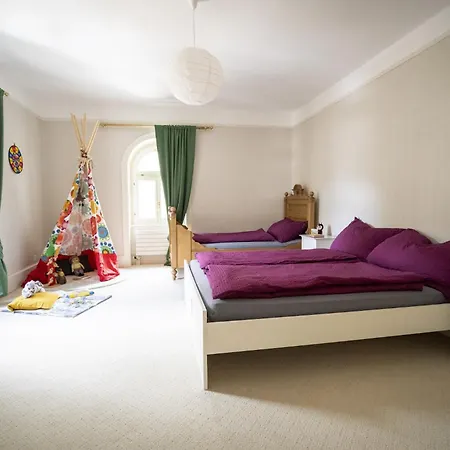 Victoria - Nairs, Appartement Scuol