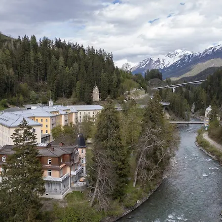 Victoria - Nairs, Διαμέρισμα *